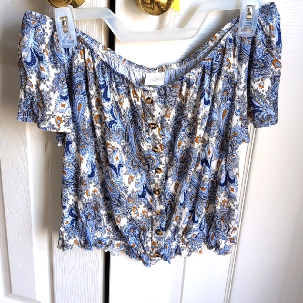 H & M off-shoulder crop top - Medium